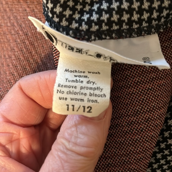 Vintage houndstooth jacket w belt - Picture 7 of 9